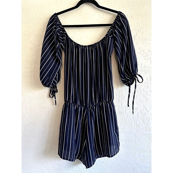 Honey Punch Navy Nautical Romper Woman's Size M Shorts Summer Beachy - Picture 13 of 16